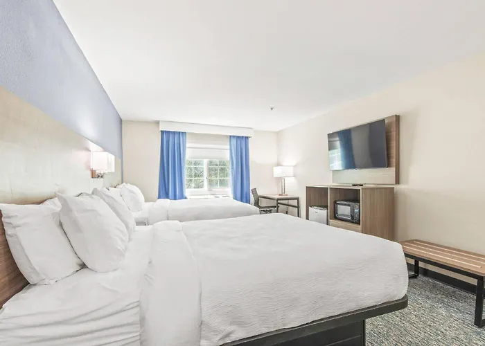 Quality Inn & Suites On The River